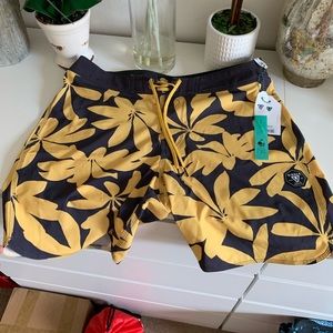 Vissla shorts